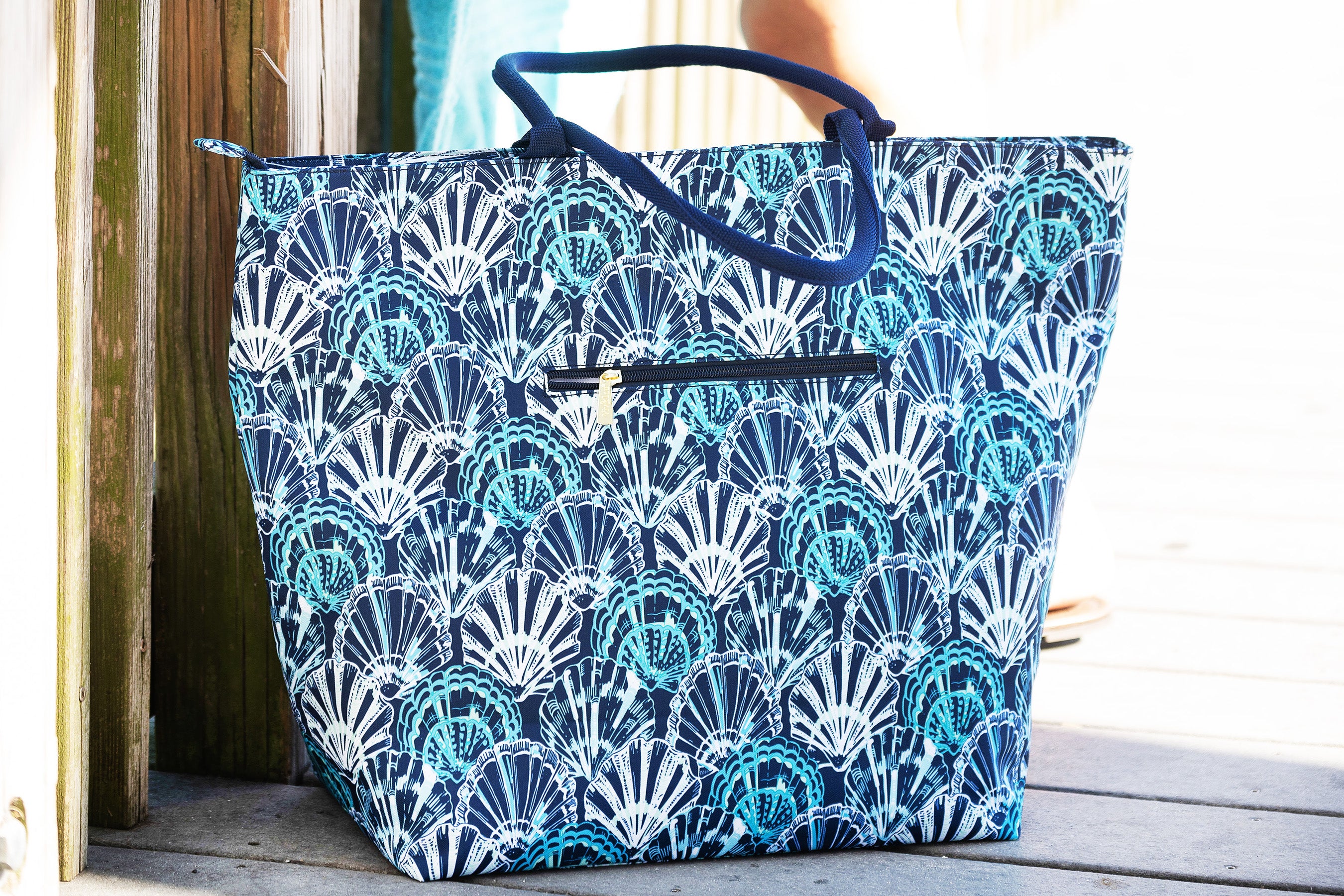 Beach Bag --- Blue & Navy Shells