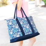 Load image into Gallery viewer, Cooler Tote --- Blue &amp; Navy Shells
