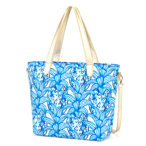 Travel Tote - Blue Pineapples