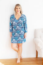 Load image into Gallery viewer, Women&#39;s Tunic --- Blue &amp; Navy Shells
