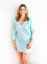 Load image into Gallery viewer, Women&#39;s Tunic --- Ocean Breeze
