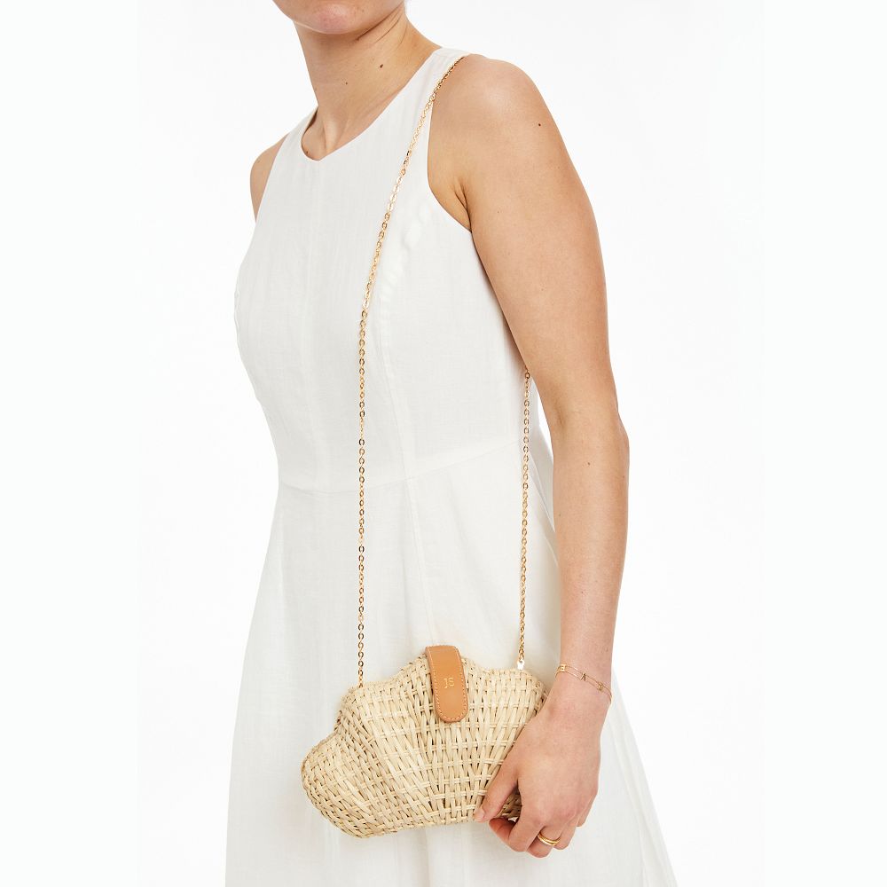 Wicker Shell Clutch -- Natural Color